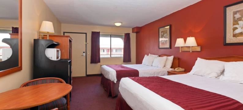 贝克斯菲尔德中心美洲最佳价值套房酒店(Americas Best Value Inn and Suites Bakersfield Central)图片