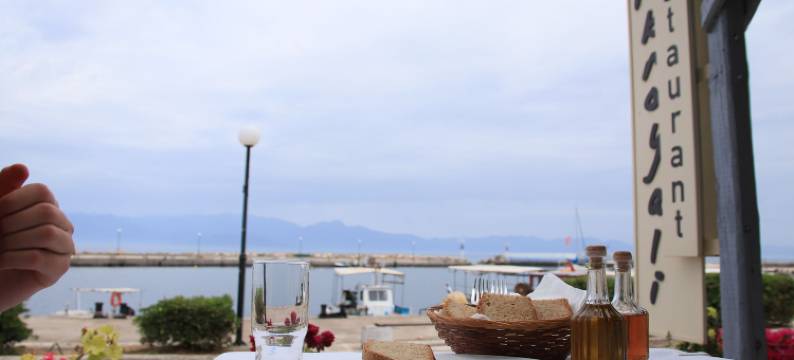 艾克洛亚丽酒店(Akroyali Hotel & Villas)图片