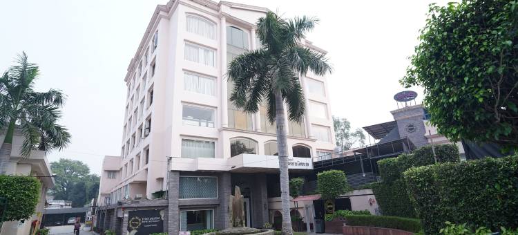 斯旺塔楼酒店(Hotel Swarn Towers)图片