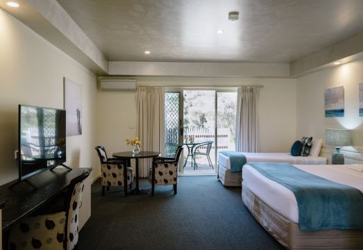 Fairways Resort Hotel Overview