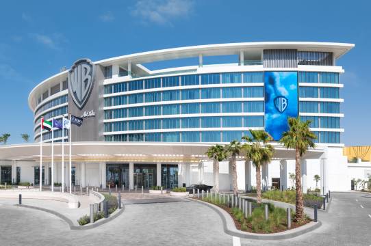 阿布扎比华纳兄弟世界主题乐园希尔顿格芮精选酒店(The WB Abu Dhabi Hotel, Curio Collection by Hilton)