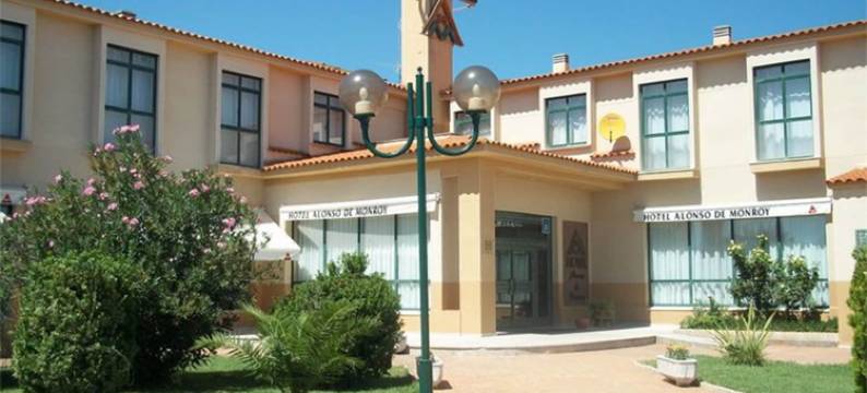 蒙罗伊阿隆索酒店(Hotel Alonso de Monroy)图片