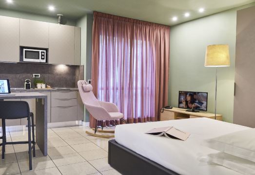 Leopoldo Residence Hotel Overview