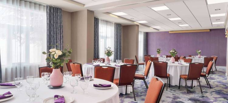 卡尔加里机场希尔顿花园旅馆(Hilton Garden Inn Calgary Airport)图片