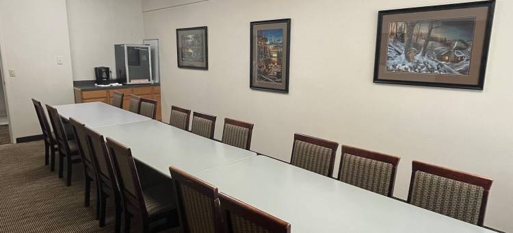 哈伦温德姆呗盟酒店(Baymont by Wyndham Harlan)图片