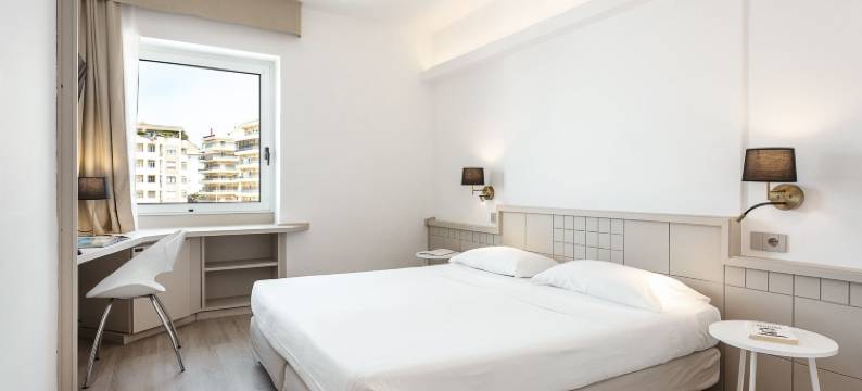 卡罗费利切酒店(Hotel Carlo Felice)图片