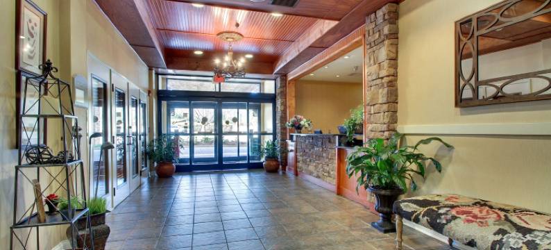 奥科尼湖畔山林小屋(The Lodge on Lake Oconee)图片