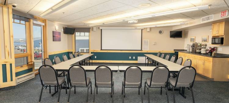 公园岬码头酒店(Park Point Marina Inn)图片