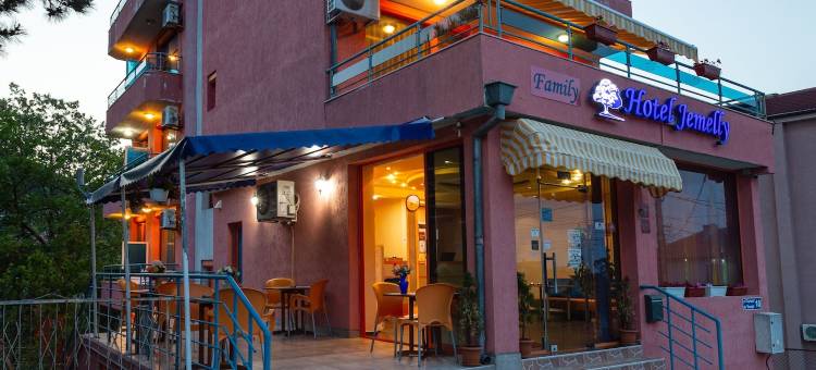 杰梅利酒店(Family Hotel Jemelly)图片