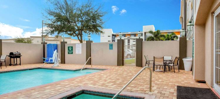 西麦卡伦米西翁拉昆塔温德姆套房酒店(La Quinta Inn & Suites by Wyndham Mission at West McAllen)图片