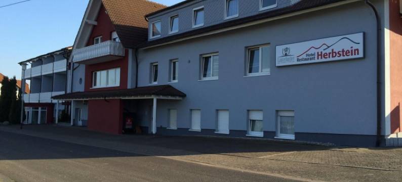 黑伯斯汀酒店(Hotel Herbstein)图片