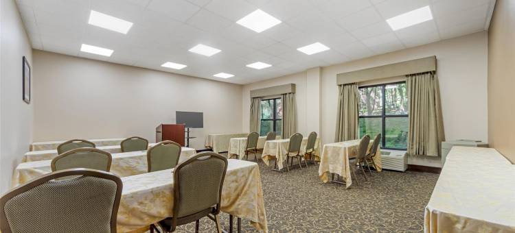 东北镇贝斯特韦斯特酒店(Best Western Chesapeake Bay North Inn)图片