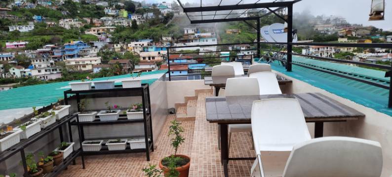 松树旅馆(Pine Borough Inn)图片