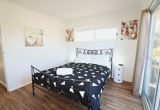 Beachcomber - Pet Friendly Hotel Overview