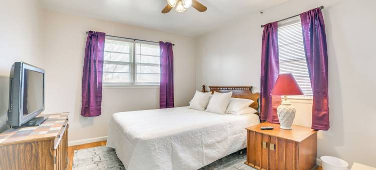 步行到海滩：阿尔皮纳的湖景之家！(Walk to Beach: Lake-view Home in Alpena!)图片