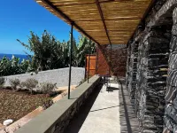 CASAS DO LARANJO - 帶無邊泳池的小屋，由brugrani提供 - Wi-Fi