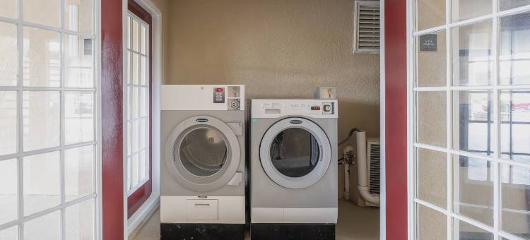 卡尔霍恩红屋顶套房酒店(Red Roof Inn & Suites Calhoun)图片