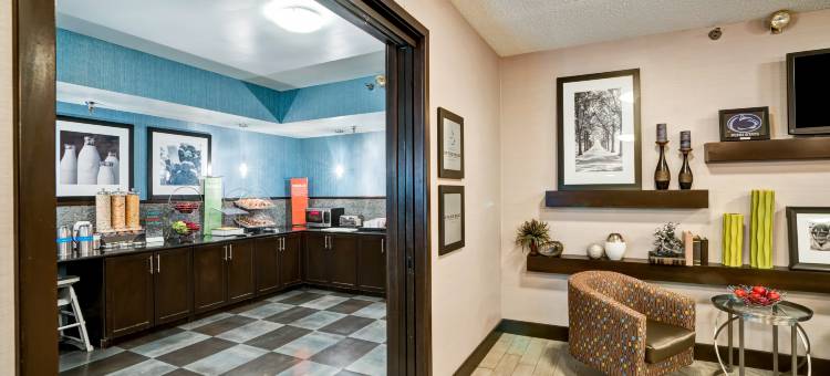 州立学院欢朋酒店(Hampton Inn State College)图片