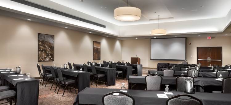 劳伦斯希尔顿逸林酒店(DoubleTree by Hilton Lawrence)图片