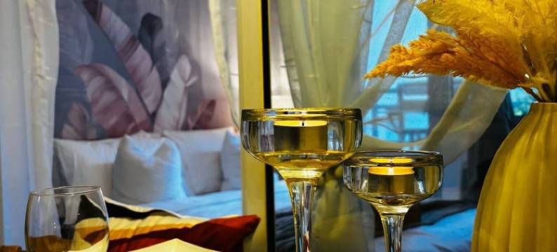 蔚蓝海滩俱乐部帕丽斯希尔顿酒店(Azure Beach Club Paris Hilton)图片