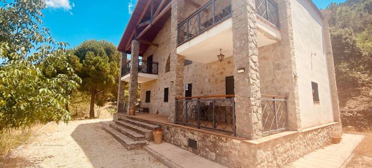 Villa in Torres with Pool near Sierra Magina图片