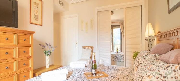 Premium apartment in Benahavis with balcony图片