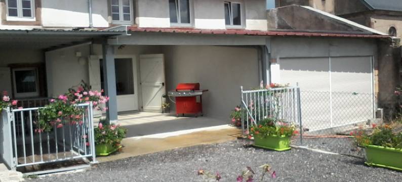 Cosy holiday home by the lake in Saint-Louis图片