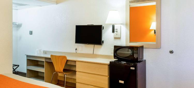 莫哈韦6号汽车旅馆(Motel 6 Mojave, CA)图片