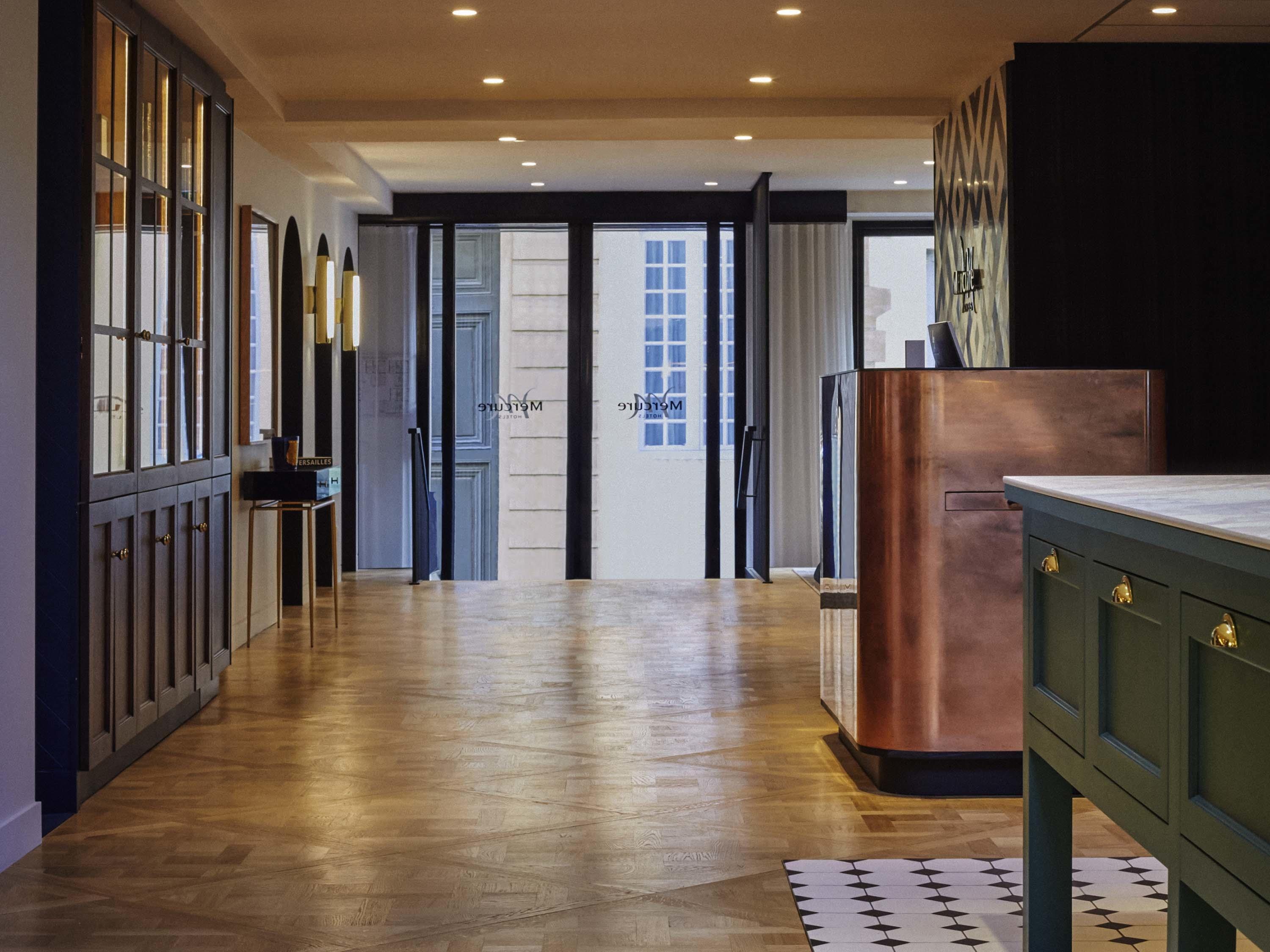 Hôtel Mercure Versailles ChâteauOver view