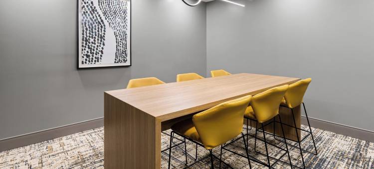 假日酒店及套房哥伦比亚东北 - 杰克逊堡地区 IHG(Holiday Inn & Suites Columbia NE - FT Jackson Area)图片