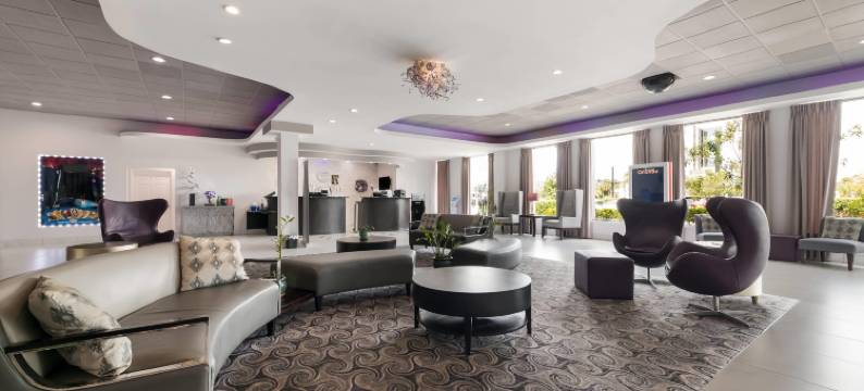 奥兰多环球度假村附近凯隆酒店(Clarion Inn & Suites Across from Universal Orlando Resort)图片