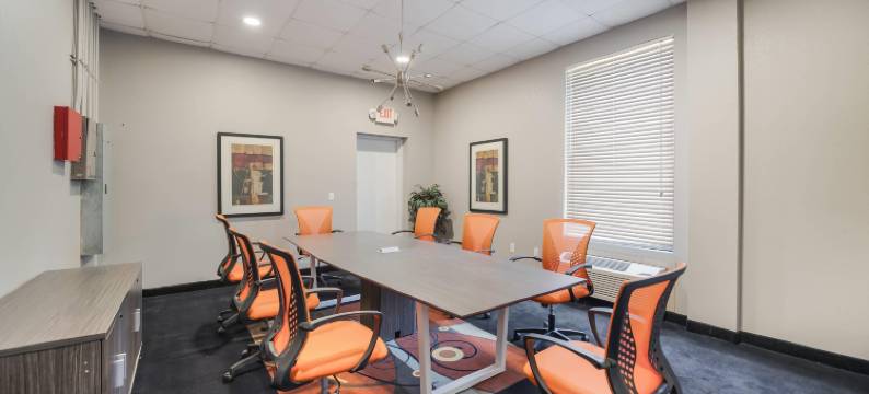 马绍尔波茵特克拉丽奥酒店(Clarion Pointe Marshall)图片