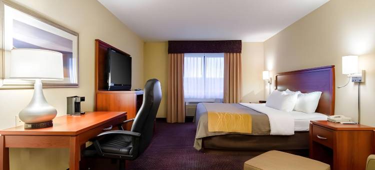 科尔比品质酒店及套房(Quality Inn & Suites Colby)图片