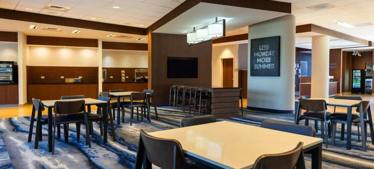 万枫酒店及套房里士满米德洛锡安(Fairfield Inn & Suites Richmond Midlothian)图片