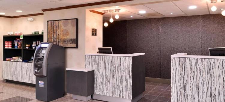 里士满机场贝斯特韦斯特优质酒店(Best Western Plus Richmond Airport Hotel)图片