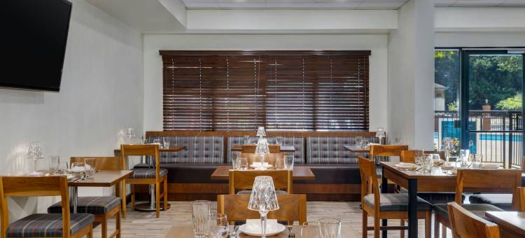 格林斯伯勒机场福朋喜来登酒店(Four Points by Sheraton Greensboro Airport)图片