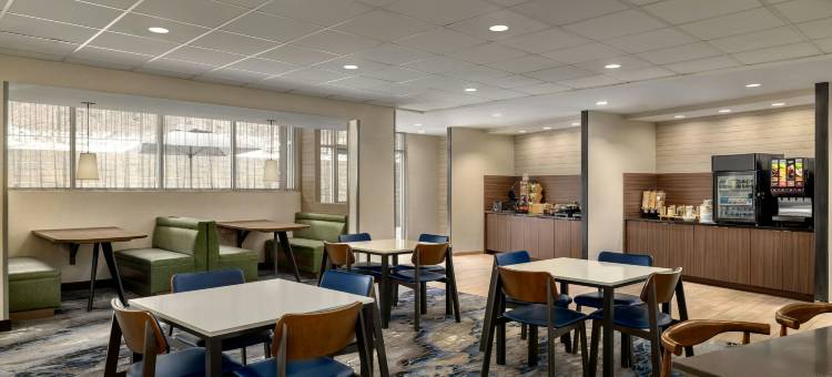 阿森斯万枫酒店及套房(Fairfield Inn & Suites Athens)图片