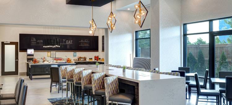 希尔顿欢朋客房及套房多伦多伯灵顿酒店(Hampton Inn & Suites by Hilton Burlington Toronto)图片