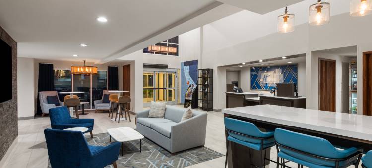 智选假日套房酒店帕索罗布尔斯的(Holiday Inn Express & Suites PASO ROBLES by IHG)图片