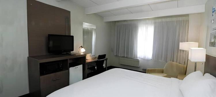 马尼托沃克戴斯酒店(Days Inn by Wyndham Manitowoc)图片