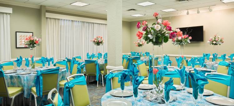 Holiday Inn Express & Suites FT。劳德代尔 - 人工林(Holiday Inn Express & Suites FT. Lauderdale-Plantation)图片