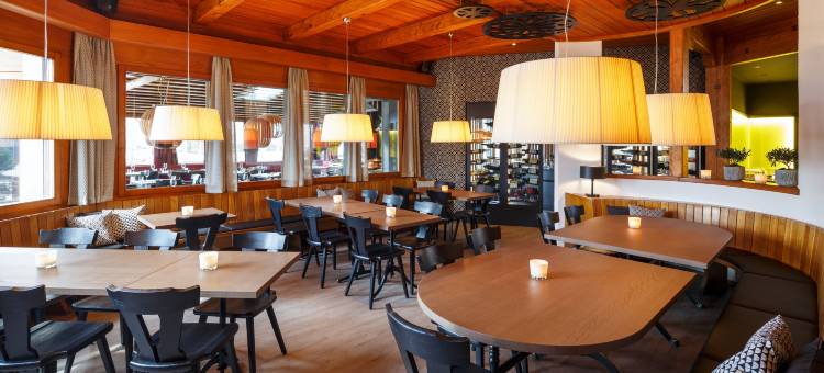 查恩斯马特酒店及餐厅(Hotel & Restaurant Chärnsmatt)图片