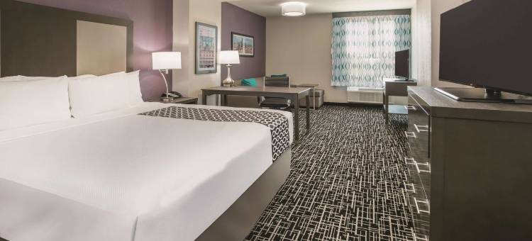 达拉斯理查森拉昆塔温德姆套房酒店(La Quinta Inn & Suites by Wyndham Dallas - Richardson)图片