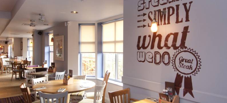 伯顿特伦特中心普瑞米尔酒店(Premier Inn Burton On Trent Central)图片