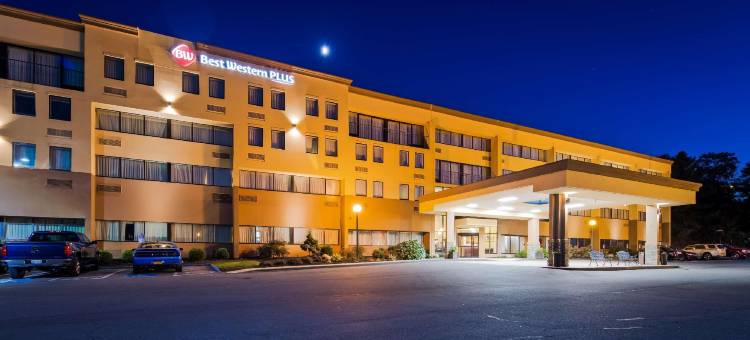 雷丁贝斯特韦斯特优质套房酒店(Best Western Plus Reading Inn  Suites)图片