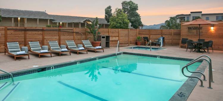 斯百戈拉斯旅馆(Spyglass Inn)图片