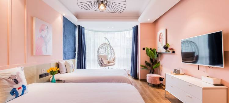 迪趣满屋民宿(上海国际旅游度假区店)图片