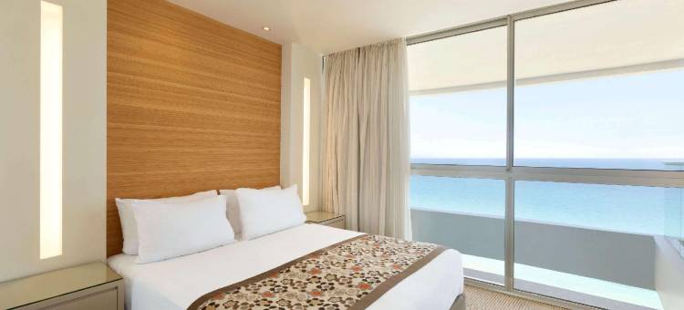 涅坦亚温德姆华美达套房酒店(Ramada Hotel & Suites by Wyndham Netanya)图片
