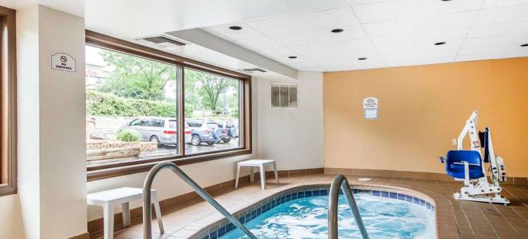 罗德威旅馆及套房麦迪逊东(Rodeway Inn & Suites Madison East)图片