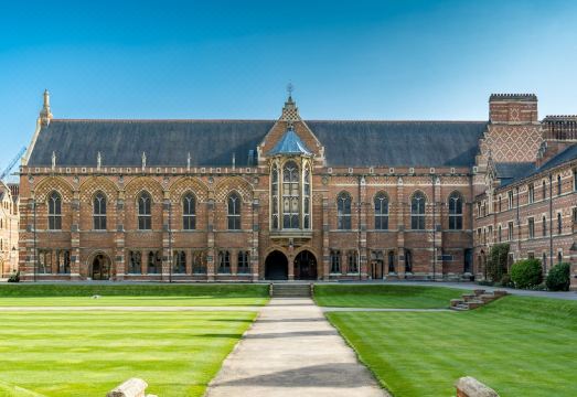 Altido 4-Bed Apt Inside Keble CollegeHotel Overview